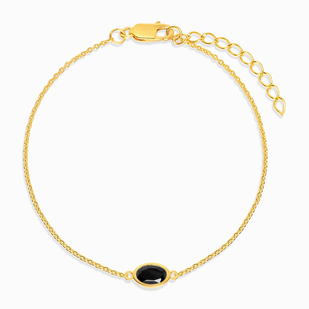 Armbånd med sort krystal Onyx i guld. Ædelstensarmbånd med Onyx July birthstone.